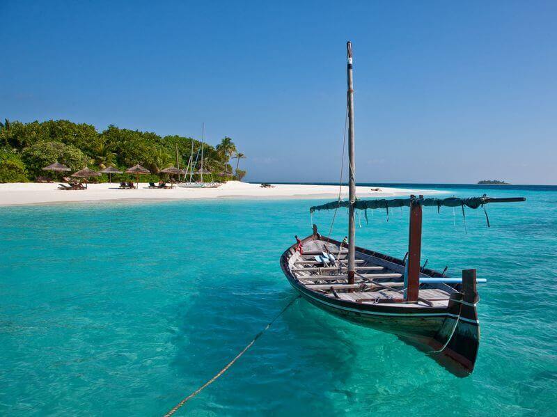 Pokud chcete poznat opravdový život Maledivců, vypravte se na některý z ostrovů obydlených domorodci.