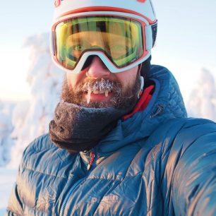Nejchladnější den začátku roku 2021 v Beskydech si Jakub užil na lyžích.