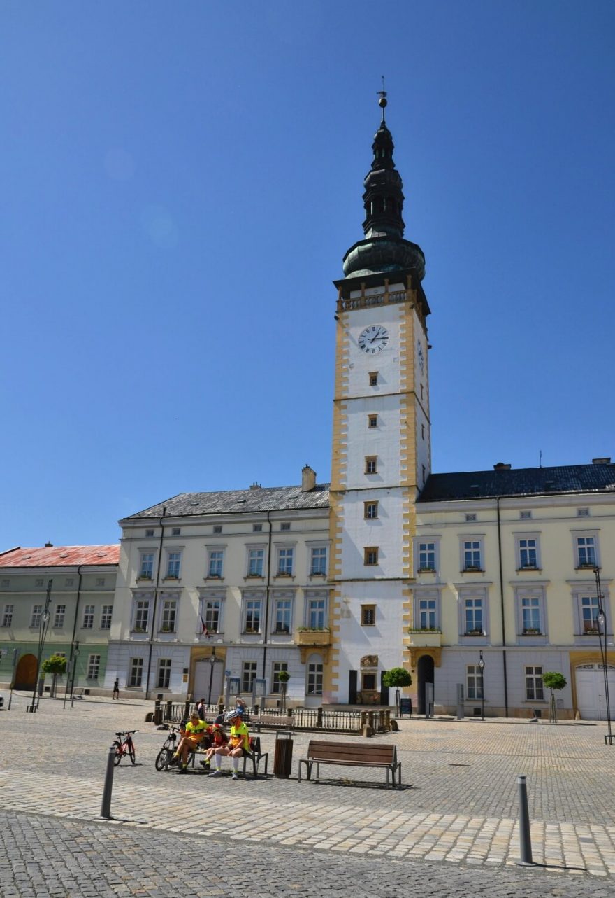 Radniční věž v Litovli. Litovelské Pomoraví na kole.