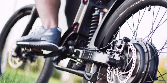 Jaká jsou elektrokola značek Crussis, Leader Fox a Specialized?