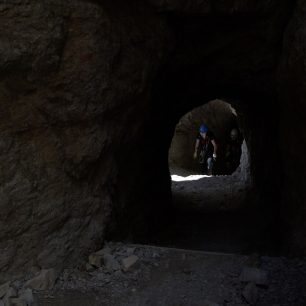 Nástup na ferratu na Paternkofel, via ferraty Dolomity, italské Alpy