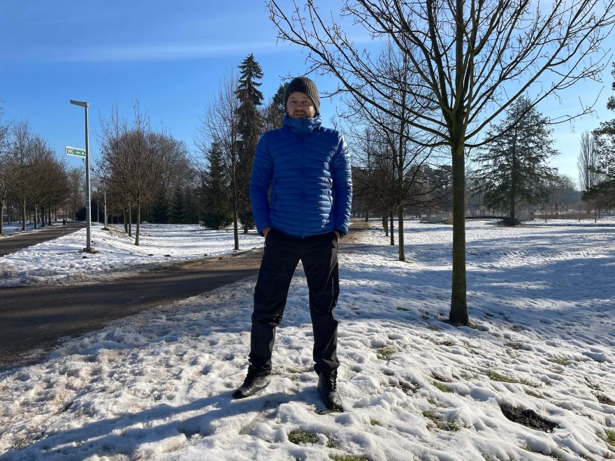 Pohyb po zmrzlém městě si v botách Saltic Vintero vyloženě užijete.