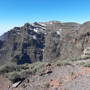 Roque de los Muchachos, nejvyšší vrchol ostrova. Kaldera Taburiente, GR 131 El Bastón, La Palma, Kanárské ostrovy