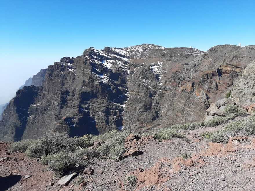 Roque de los Muchachos, nejvyšší vrchol ostrova. Kaldera Taburiente, GR 131 El Bastón, La Palma, Kanárské ostrovy