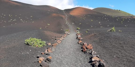 Stezka vulkánů: trek po hřebeni ostrova La Palma až k oceánu