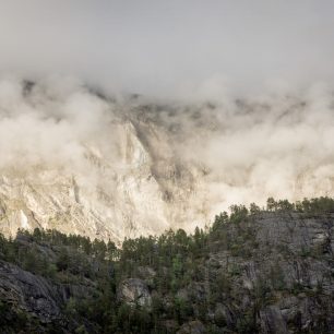 Pohoří Tafjordfjella je protkáno sítí turistických tras. Norsko