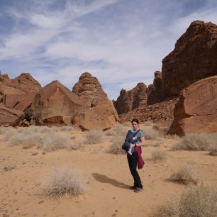 Míša Gladišová, šéfredaktorka časopisu Svět běhu, využila nosítko např. na dovolené v Saudské Arábii.