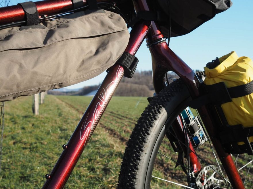 V rámu Salsy Fargo a její vidlici je dostatek místa na velikost kol 29+