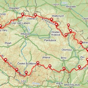 Stezka Českem: 2000 km dlouhý a první oficiální přechod Česka kolem dokola.