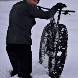Martin Čunát: Sever Norska je sedm měsíců v roce pokryt sněhem. Podmínky jsou vhodnější pro skialpy než pro jízdu na kole.