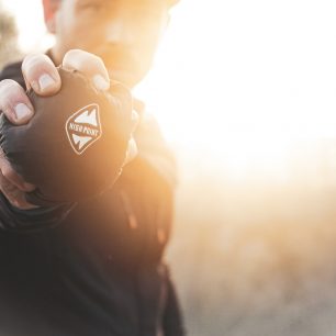 Sbalených 127 g bundy High Point Helium Pertex.