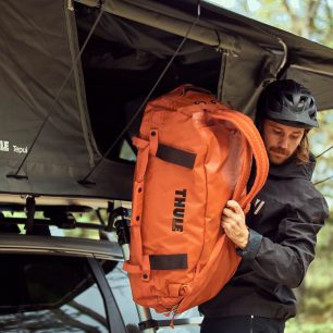 Střešní stan Thule Tepui Foothill je opatřen širokým vstupem