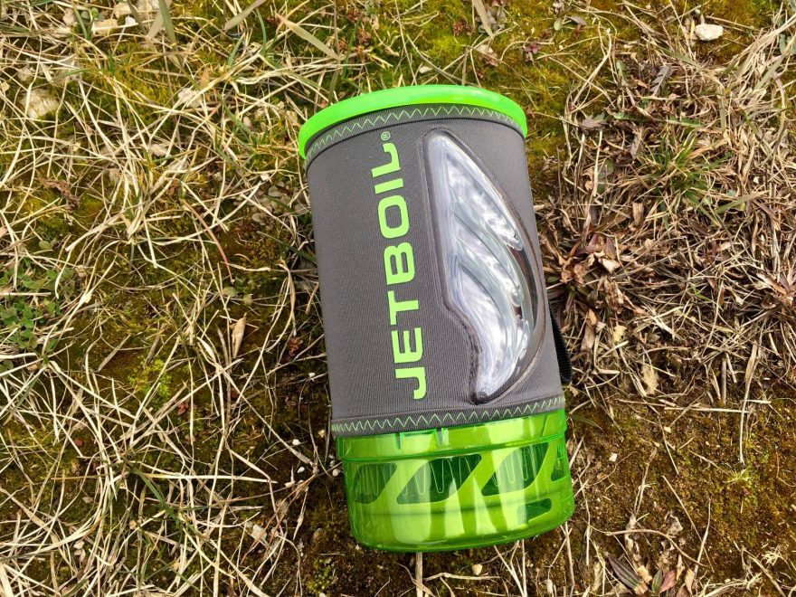 Kompaktní balení vařiče Jetboil Flash.