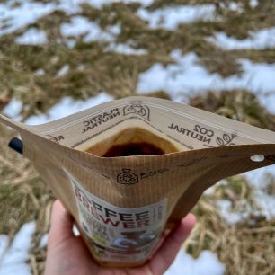 Skvělá káva připravená na cesty s vařičem Jetboil Flash.