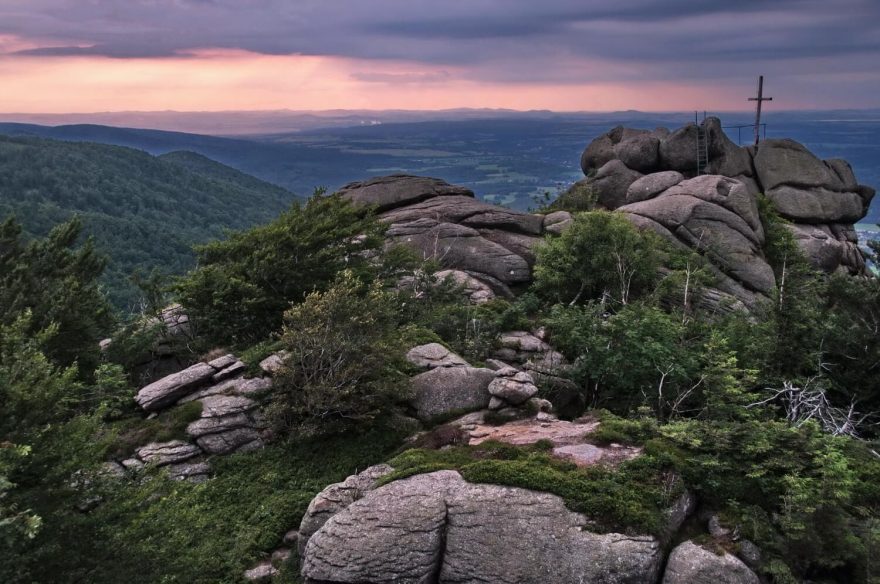 Skalní vyhlídka Frýdlantské cimbuří, Jizerské hory.