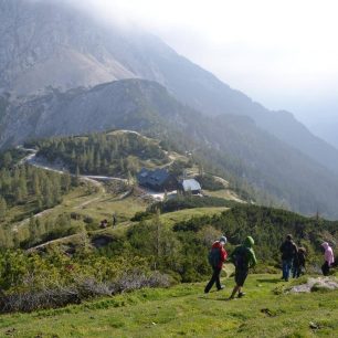 Horská chata v sedle Vršič Julské Alpy