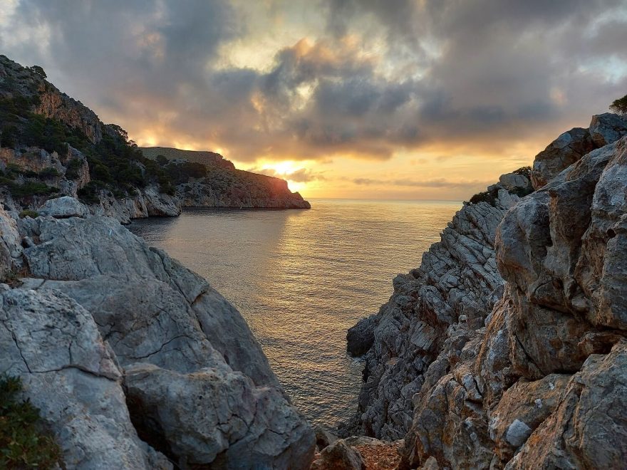 Dramatické scenerie na nejsevernějším výběku Mallorky – Cap de Formentor.