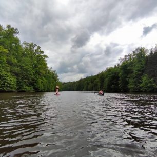 Zajištěná cesta u Hluboké nad Vltavou.