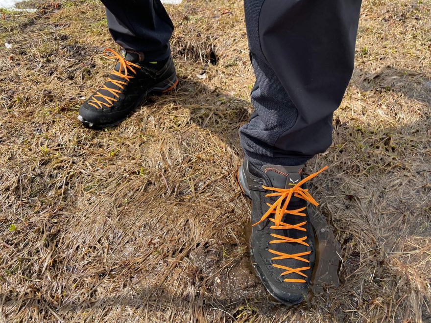 Boty Salewa MS Mtn Trainer 2 GTX skvěle drží i v horším terénu