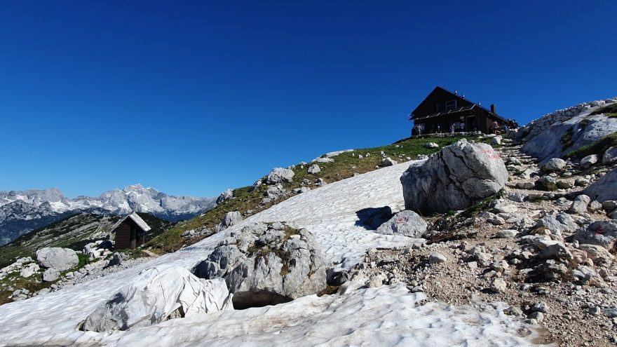 Chata Zasavska koča, Dolina Triglavských jezer, Julské Alpy, Slovinsko