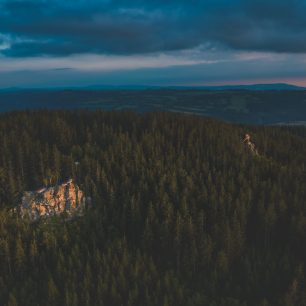 Letecký pohled na vyhlídky Hlídka na Stráži, Rokytnice nad Jizerou, Krkonoše