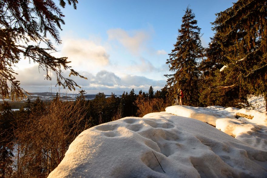 Hřebeny a na ně navazující Brdy nabízejí nejlepší běžkování v těsné blízkosti Prahy.