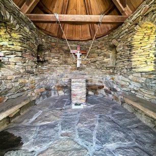 Den 11 - kaplička, Krkonoše. Přeběh Severní stezky podél severní hranice ČR