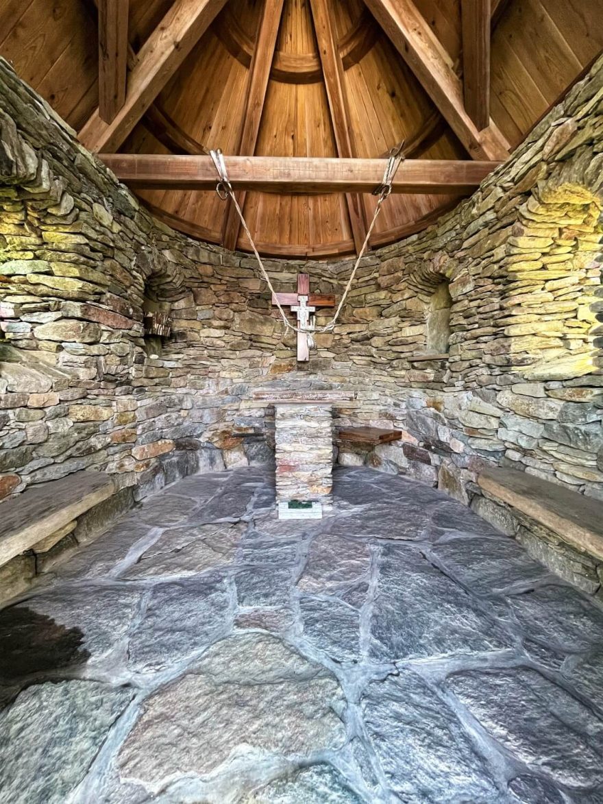 Den 11 - kaplička, Krkonoše. Přeběh Severní stezky podél severní hranice ČR