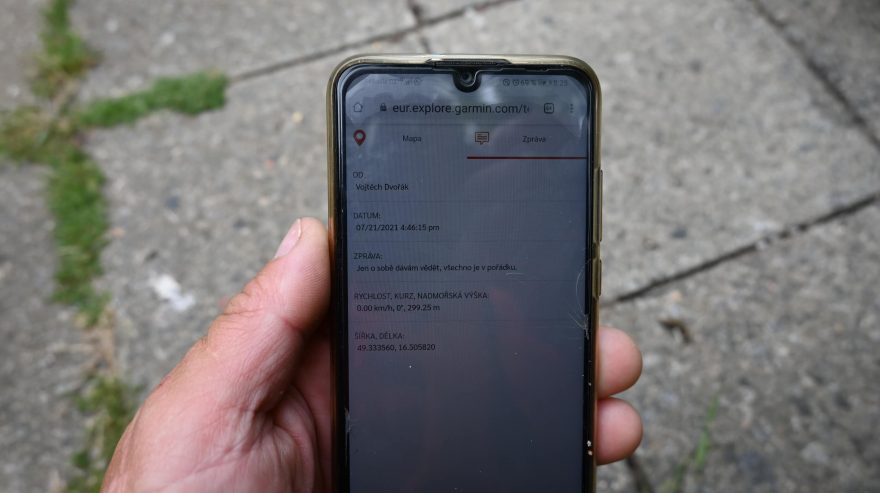 Obsah zprávy v telefonu adresáta