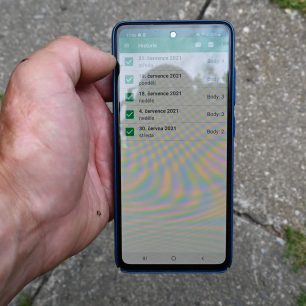 Přehled v aplikaci Earthmate