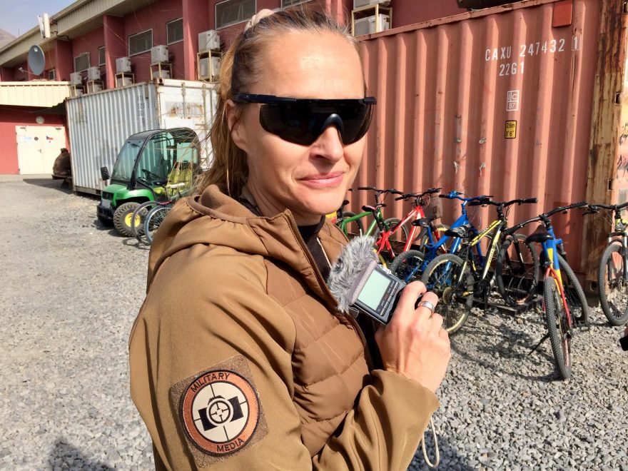 Lucie Výborná navštívila české vojáky během mise v Afghánistánu.