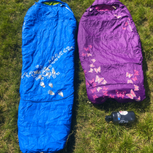 Dětský spacák Boll Patrol je koncipován jako rostoucí, s možností upravit délku o 35 cm.