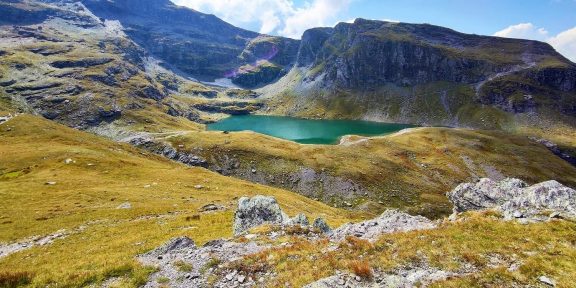 Úchvatný okruh kolem 5 jezer ve švýcarských Alpách