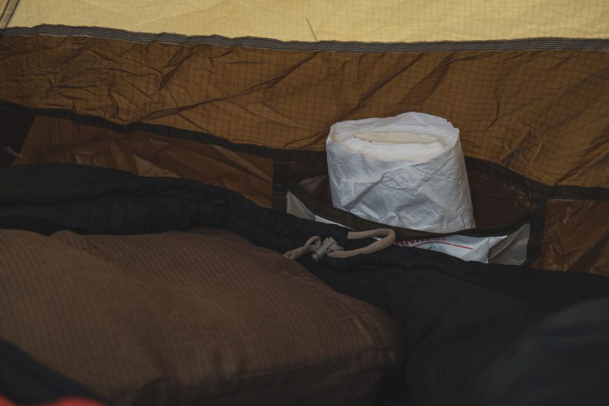 Praktické kapsy stanu FERRINO LIGHTENT 2 PRO.