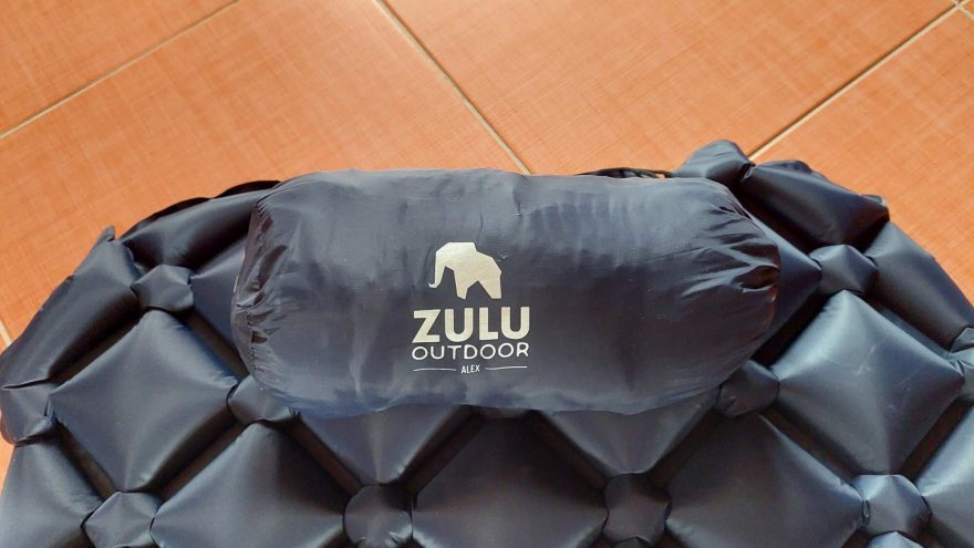 Vytvoření polštářku z obalu na karimatku ZULU Alex