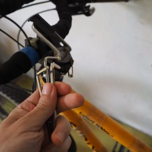 Se sedlem Shotgun Pro dostanete tři inbusové klíče pro montáž.