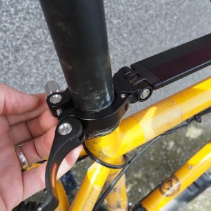 Utažen rychloupínací objímky Shotgun Pro je jemné.