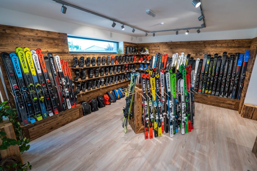 NIXSKI: lyžařská a skialpová prodejna a půjčovna v Hranicích na Moravě