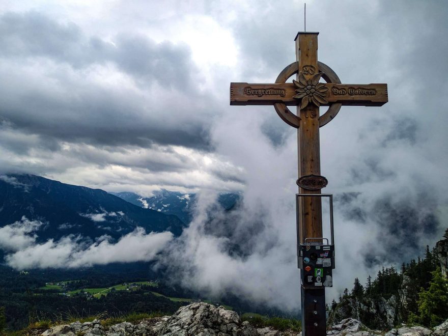 Výhledy z vrcholu Predigstuhl. Via ferrata Mein Land, Dein Land, Solná komora, rakouské Alpy