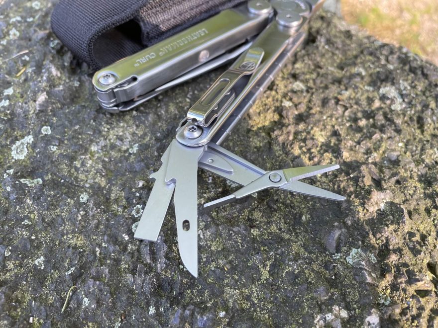 MULTITOOL LEATHERMAN CURL - Nůžky, šídlo, šroubovák.