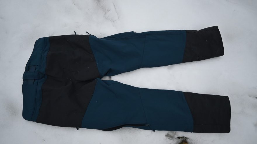 Celkový zadní pohled na kalhoty Decathlon SH 520 X-WARM