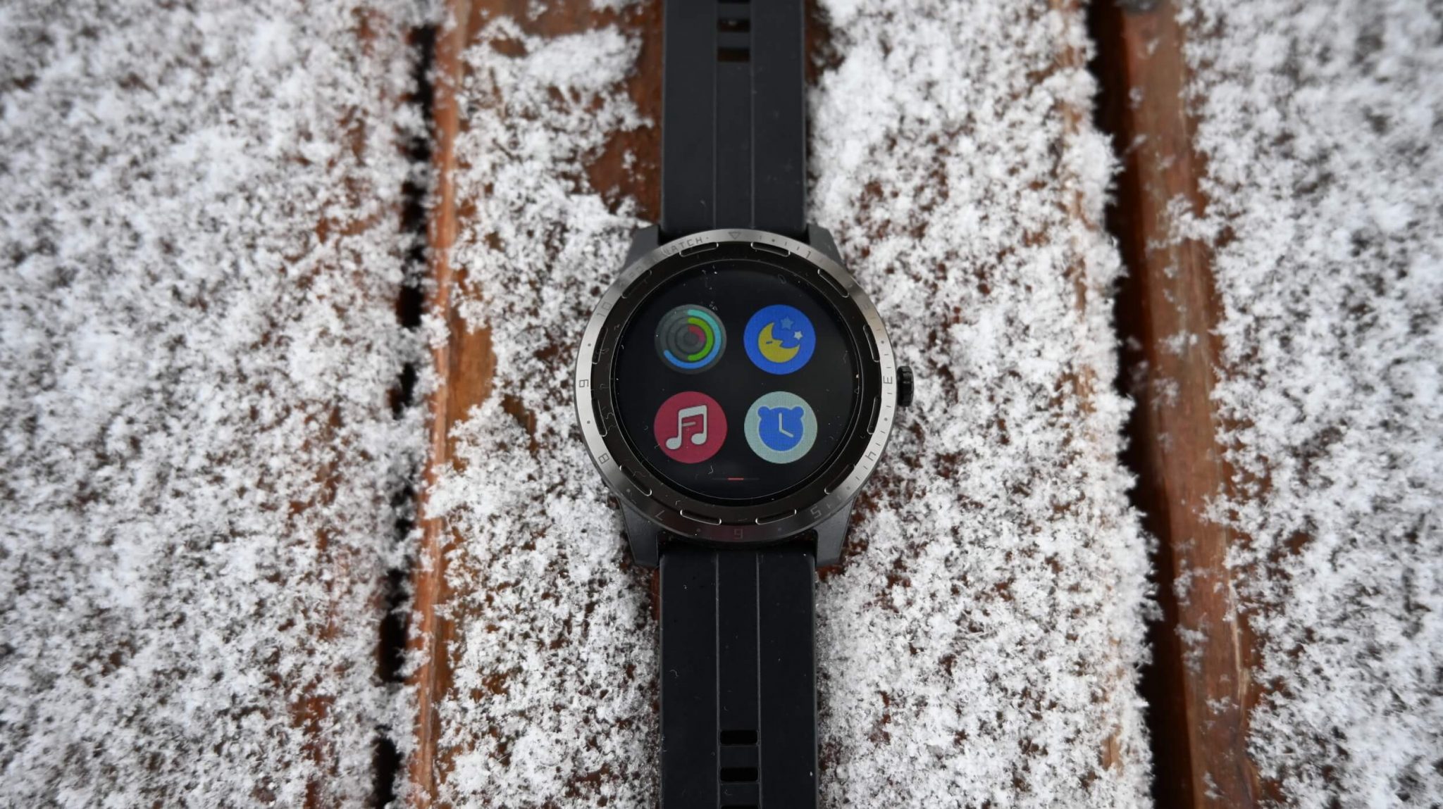 RECENZE NICEBOY XFIT COACH GPS NEJDOSTUPNĚJŠÍ HODINKY S