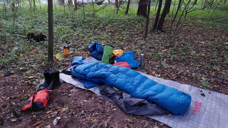 Pohled na spacák po týdenním intenzivním používání na vodě - SPACÁK YATE ANSERIS