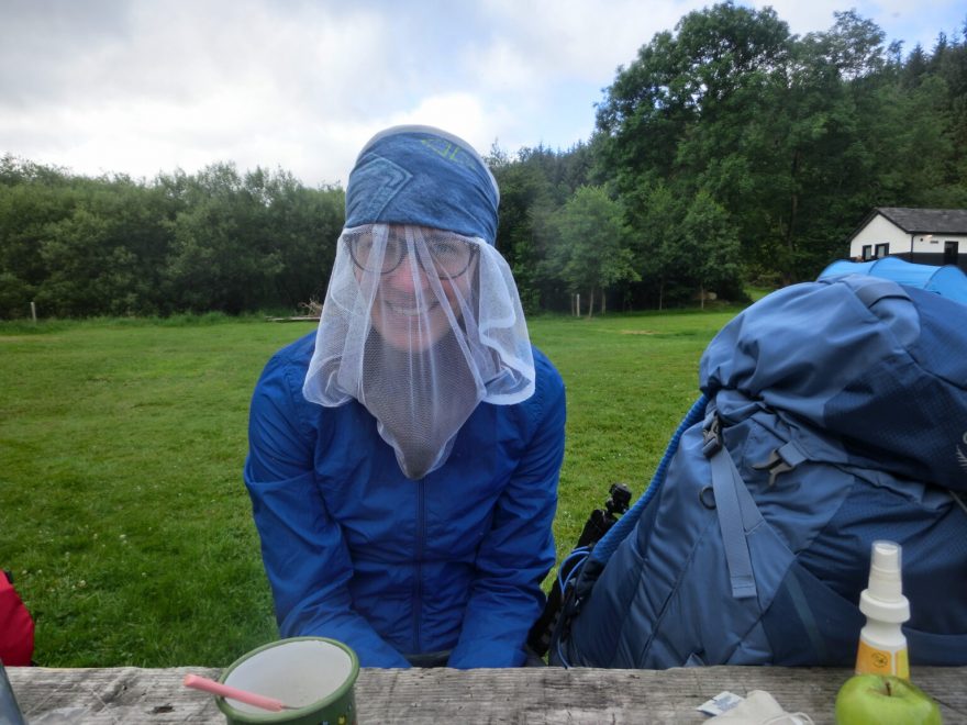 Ochrana před midges. Wicklow Way, nejstarší dálkový trek v Irsku