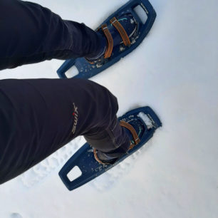 Díky poddajnému materiálu z EVA pěny jsou sněžnice SH100 Easy ohebné a umožňují přirozenou práci chodidla při chůzi.