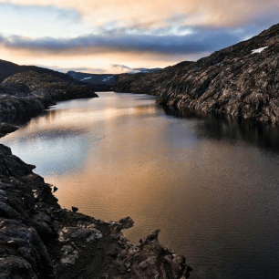Jezero Ringedalsvatnet, Hardangervidda, Norsko