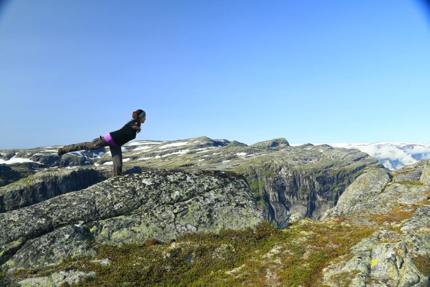 Trek k vyhlídce Trolltunga, Hardangervidda, Norsko