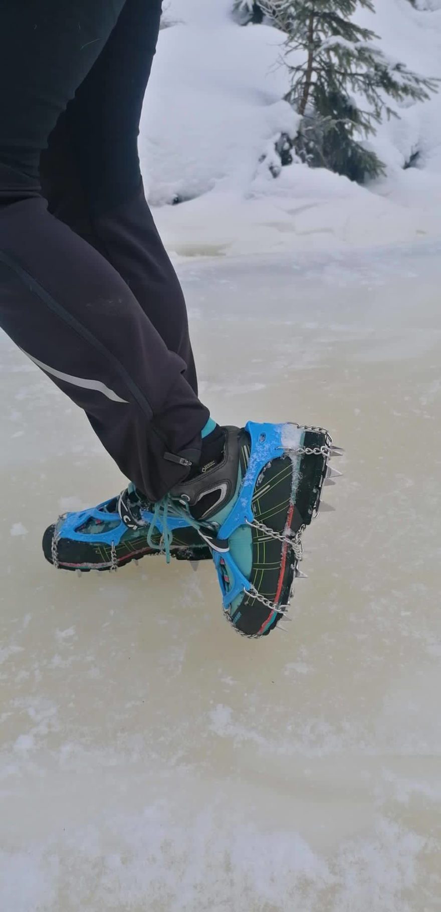 Testování nesmeků CAMP Ice Master Evo na čistém ledu