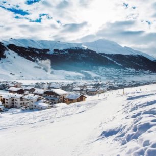 Půvabné horské vesničky v Dolomitech nabízí příjemné ubytování i možnost relaxace.