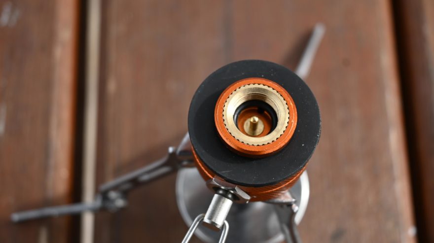 Detail závitu k připojení ke kartuši - YATE MOUNTAINEER